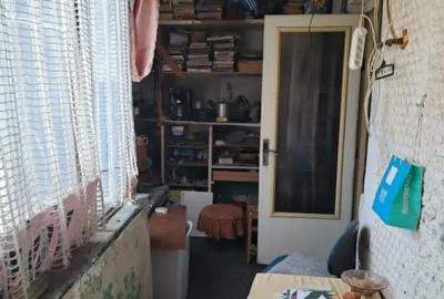 Apartament cu 4 camere decomandat în Coman - 9