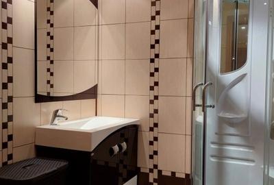 Apartament cu 3 camere decomandat în Progresul II - 7