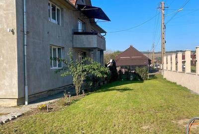 Casă cu 6 camere cu Teren 1200 Mp în Mociu - 4