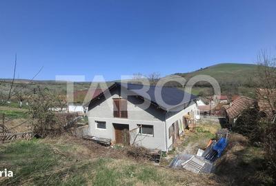 Casă cu 4 camere cu Teren 187 Mp în Slimnic - 4