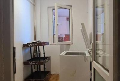 Apartament cu 3 camere semidecomandat în Central - 2