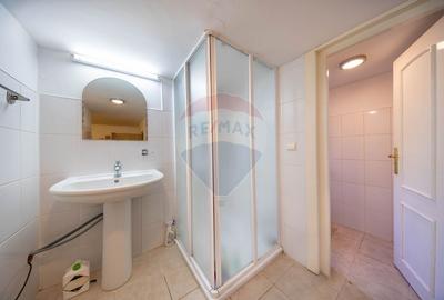 Casă individuală cu 8 camere cu Canalizare în Moieciu - 49