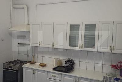 Doua Case + 2 Spatii Comerciale, 440 mp Utili – pe Str. Libertatii! - 11