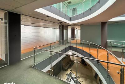 Spațiu comercial, de 1,769 mp, în Central - 14
