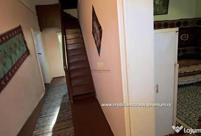 Casă cu 6 camere cu Teren 12500 Mp în Sasca Mică - 1