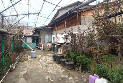Casă cu 4 camere cu Canalizare în Rahova