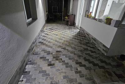 Casă cu 4 camere în Chitila