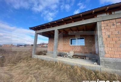 Casă cu 4 camere cu Teren 1500 Mp în Ideciu de Jos - 9