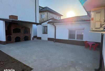 Casă cu 10 camere cu Teren 400 Mp în Central - 11