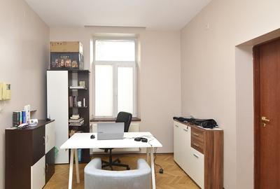 Apartament cu 3 camere semidecomandat, mobilat în Unirii - 21