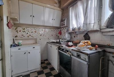 Apartament cu 4 camere în P-ța Victoriei - 14