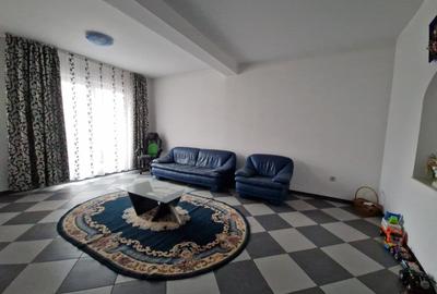 Casă individuală cu 5 camere cu Canalizare în Grivița - 2