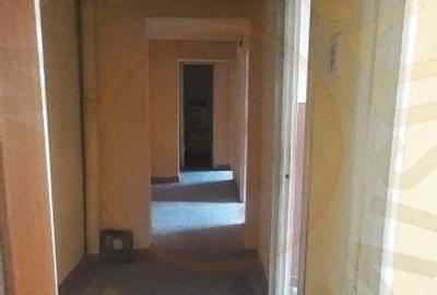 APARTAMENT DECOMANDAT 3 CAMERE- ZONA NORD - 3