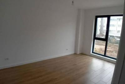 Apartament cu 3 camere în Titan - 2