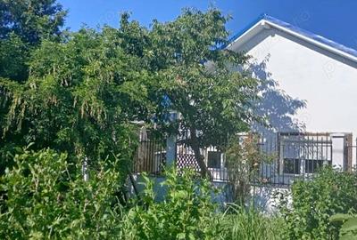 Casa cu gradina moderna Eforie - 1