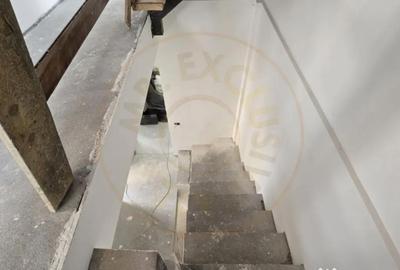 Casă cu 5 camere cu Canalizare în Splaiul Unirii - 1