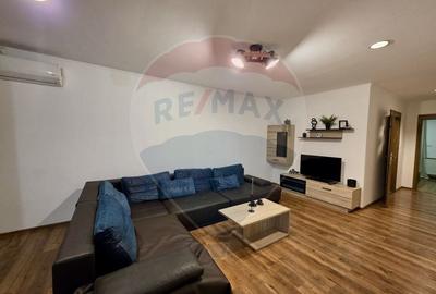 Apartament de lux cu 3 camere si loc de parcare in Gradiste - 1