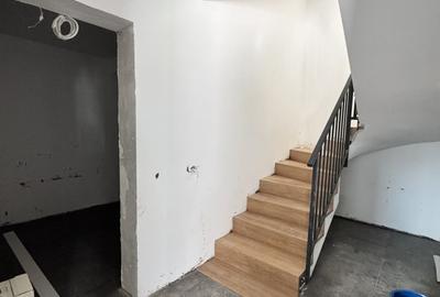 Duplex cu 4 camere cu Canalizare în Chinteni - 10