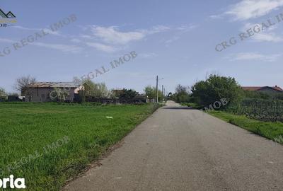 Teren de 459 mp, în Vărăști