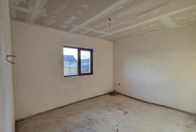 Casa de vanzare, Catalina, 3 dormitoare, 9 ari Comision 0% - 6