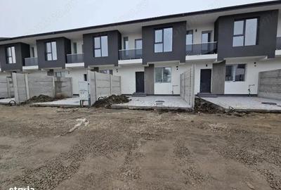 Casă cu 3 camere cu Canalizare în Central - 5