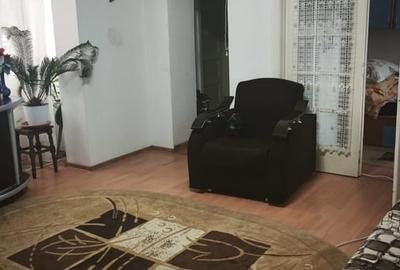 Apartament cu 3 camere semidecomandat în Tineretului - 10