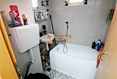 Apartament cu 2 camere semidecomandat, mobilat în Florilor - 7