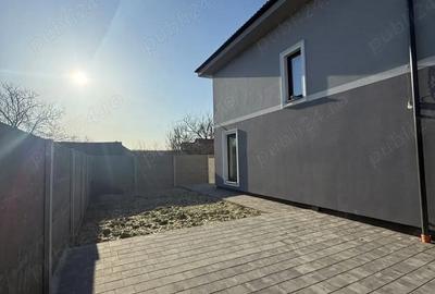 Casă cu Teren 250 Mp în Central - 3