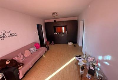 Apartament 2 camere cu centrala zona Ronat - 2