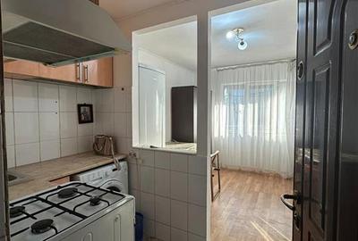 Garsonieră decomandată în Canta - 4