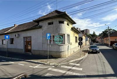 Vand casa cu 3 camere si 2 bai in zona centrala zona Casa de Pensii - 2