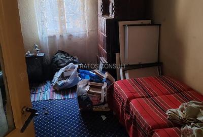 Casă cu 4 camere cu Teren 680 Mp în Hotarele - 3