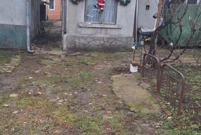 Casă cu 6 camere cu Teren 280 Mp în Central - 1