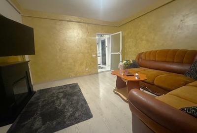 Inchiriere apartament decomandat, 3 camere, Catedrala Eroilor, micro 12 - 2