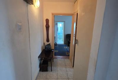 Vand apartament 3 camere et.2 - 8