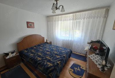 Apartament cu 3 camere decomandat în Central - 2