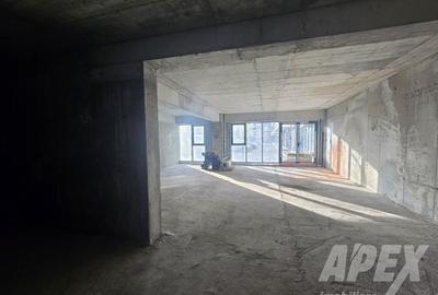 Spațiu comercial, de 138.39999389648 mp, în Drumul Taberei - 8