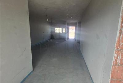 Duplex cu 4 camere cu Canalizare în Moșnița Nouă - 3