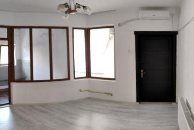 Oferta vanzare apartament ultracentral (zona Aroma) - 2