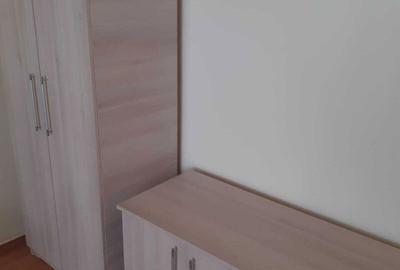 Garsonieră semidecomandată în Podul de Piatră - 2