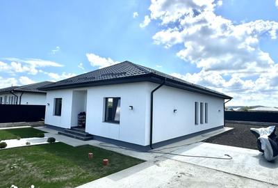 Casă cu 4 camere cu Teren 500 Mp în Holboca - 2