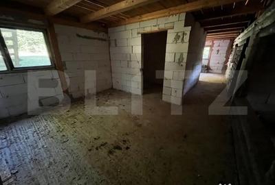 Casă cu 7 camere cu Teren 1700 Mp în Beclean - 1
