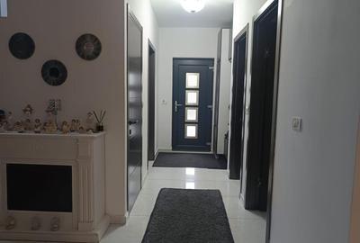 Duplex cu 4 camere cu Canalizare în Dumbrăvița - 12