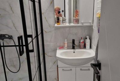 Apartament cu 2 camere decomandat în Colentina