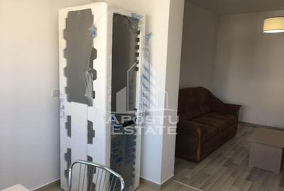 Apartament cu 3 camere semidecomandat în Dumbrăvița - 10
