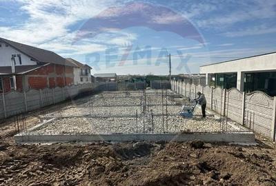 De vanzare teren intravilan cu fundatie si proiect de casa- Nojorid - 7