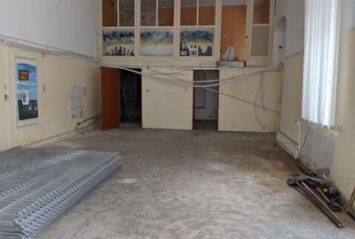 Spațiu comercial, de 194 mp, în P-ța Ovidiu - 8