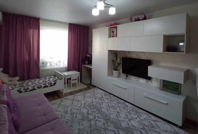 Inchiriez Apartament 1 camera Intre Lacuri - 1