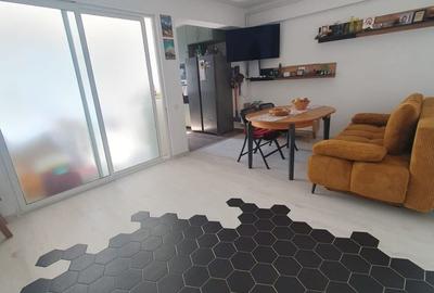 Apartament cu 3 camere decomandat în Exterior Vest - 3