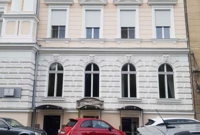 Apartament cu 2 camere semidecomandat, mobilat în Exterior Vest